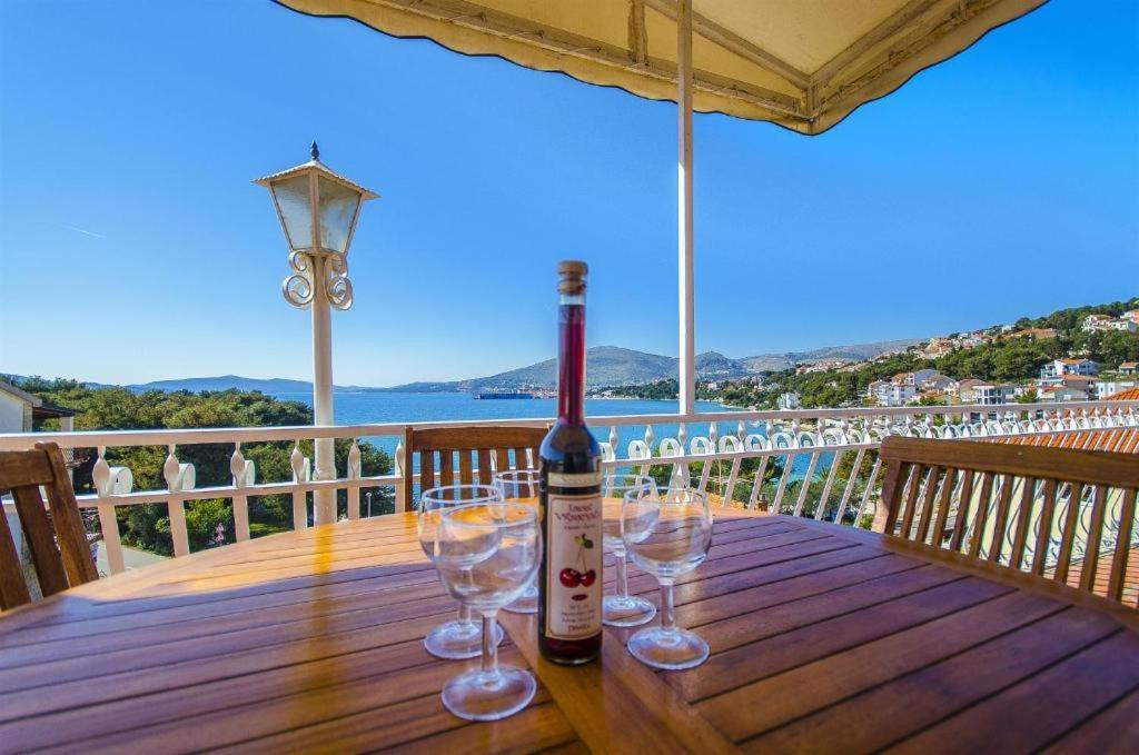 Three Bedroom Apartment With Amazing Sea View Trogir Extérieur photo
