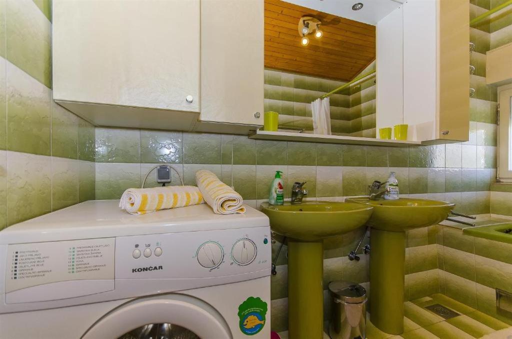 Three Bedroom Apartment With Amazing Sea View Trogir Extérieur photo